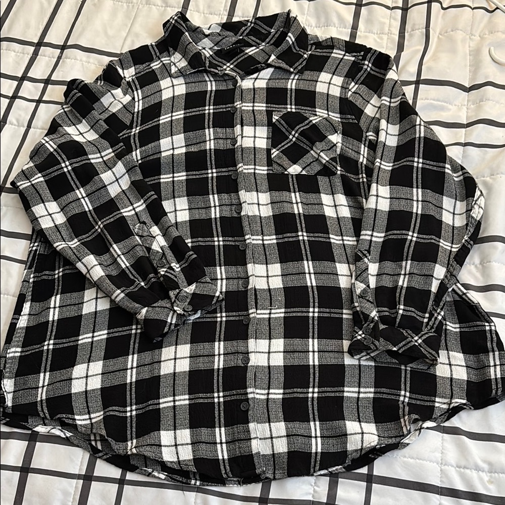 Women’s Black and White Plaid Shirt - torrid